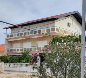 Apartments with a parking space Vodice - 21305