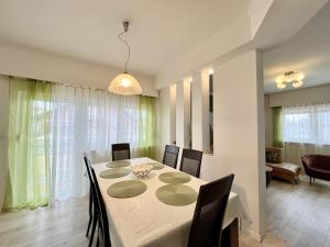 Apartments with parking space Vodice - 21305