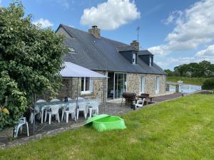 Maisons de vacances Cottage, St Maurice en Cotentin : photos des chambres