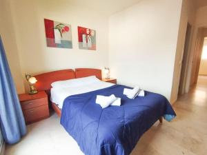 Spacious 4 bedroom with parking in town centre, Nerja