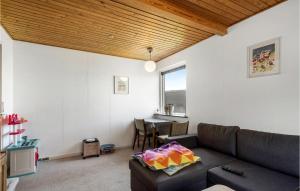 Awesome Home In Thyborøn With Wifi