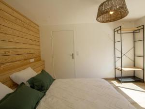 Maisons de vacances Gite Villac, 4 pieces, 6 personnes - FR-1-616-298 : photos des chambres