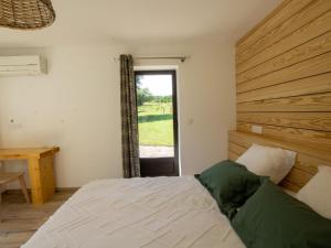 Maisons de vacances Gite Villac, 4 pieces, 6 personnes - FR-1-616-298 : photos des chambres