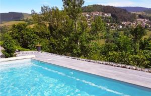 Maisons de vacances Nice home in La Valla en Gier with Outdoor swimming pool, WiFi and 3 Bedrooms : photos des chambres