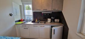 Charmantes Häuschen mit Garten und Parkplatz