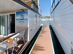 BellaVista HouseBoat Apartment Portorose 