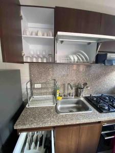 Apartamento con terraza privada- Clinica Reina Sofía