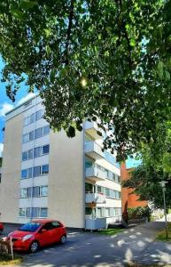 Keskustan kaksio, ilmainen autopaikka.