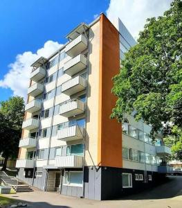 Keskustan kaksio, ilmainen autopaikka.