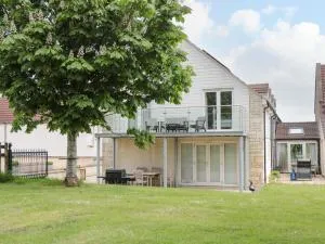 The Winning Post - Batcombe