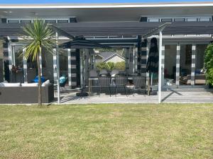 Medlands Beach House