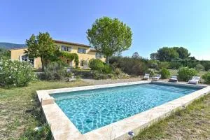 Villa/ piscine/jacuzzi Sud Luberon - 沃日讷