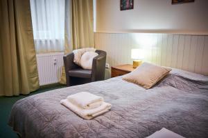 Triple Room with Balcony room in Penzion Weber