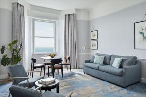 One-Bedroom King Suite with Sofa Bed and Sea View room in Bournemouth Highcliff Marriott Hotel