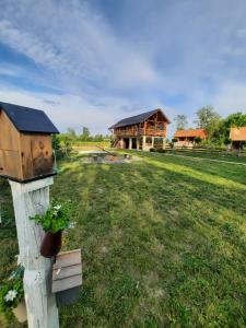 Brvnara Bata - Vikendica na Drini