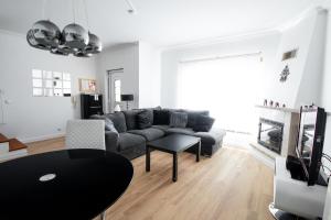 Villa 6pax baby friendly Near Dino Park&Beaches