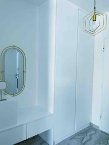 Golden Details Apartment