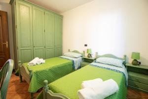 Teo's Apartment img13