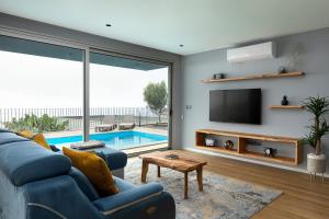 King´s View (Heated Pool and Sea View)