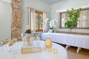 Hotels Les Pins Blancs en Provence : photos des chambres