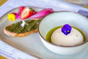 Hotels Les Pins Blancs en Provence : photos des chambres