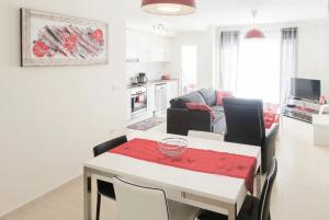 Beau 2 pieces récent a 5 m de la plage