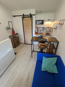 Appartements Studio Meuble tres Agreable : photos des chambres