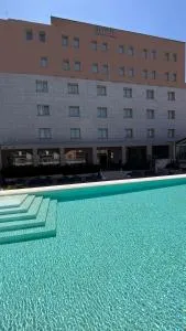 Hotel For You