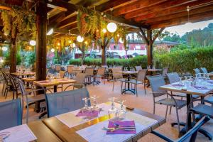 Hotels Les Pins Blancs en Provence : photos des chambres