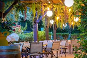 Hotels Les Pins Blancs en Provence : photos des chambres