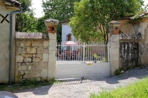 Maisons de vacances Le Logis de Caumont avec Acces Piscine ! : photos des chambres