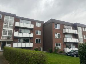 Helle mit Balkon 5 Minuten zum Pool 60q central ,otopark ,Netflix