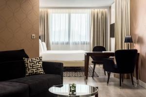 AC Hotel Paris Porte Maillot by Marriott