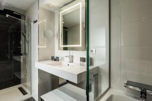 Hotels AC Hotel Paris Porte Maillot by Marriott : Chambre King Prestige