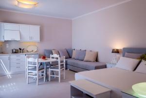 Suite room in Milos Bay Suites