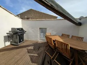Maison de village avec terrasse proche plages - Lespignan