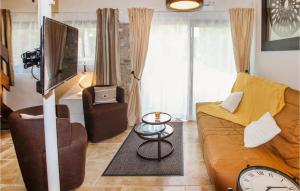 Beautiful Home In Carpentras