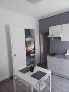 Appartements Le Carnot Proche gare et IUT Chez Adrien : photos des chambres