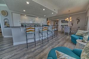 Calming Beachfront Condo with Oversized Balcony Facing the Gulf - Unit 2101
