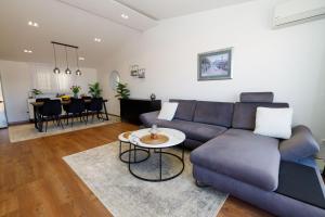 Blue Star - Sea view apartment in town centre