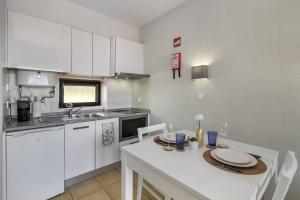 Garden Paradise, Old Town & Beach