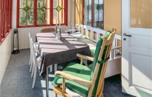 Gorgeous Home In Lindesberg