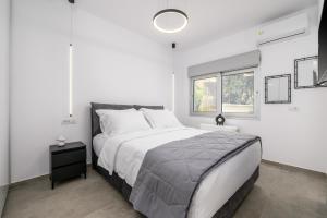 Aetherius Executive Suite 5 Min to BEACH