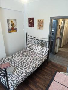 Apt in the center of Athens