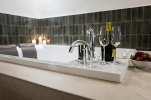 King Suite with Spa Bath