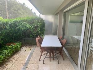 Studio cosy cinq personnes