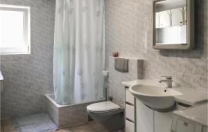 1 Bedroom Nice Apartment In Zadar