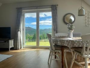 Little Thistle Apartment