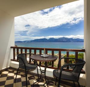 Suite Apartment with Sea View