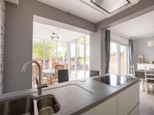 Villa in Middelkerke with sea beach